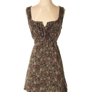Converse One Star Casual Green Floral Dress